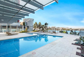 Spacious Barangaroo 2 Bedroom 2 Bathroom Luxury Waterfront Views Apartment, Sydney